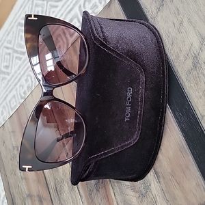 Tom ford cat eye sunglasses FT0523/S 52F